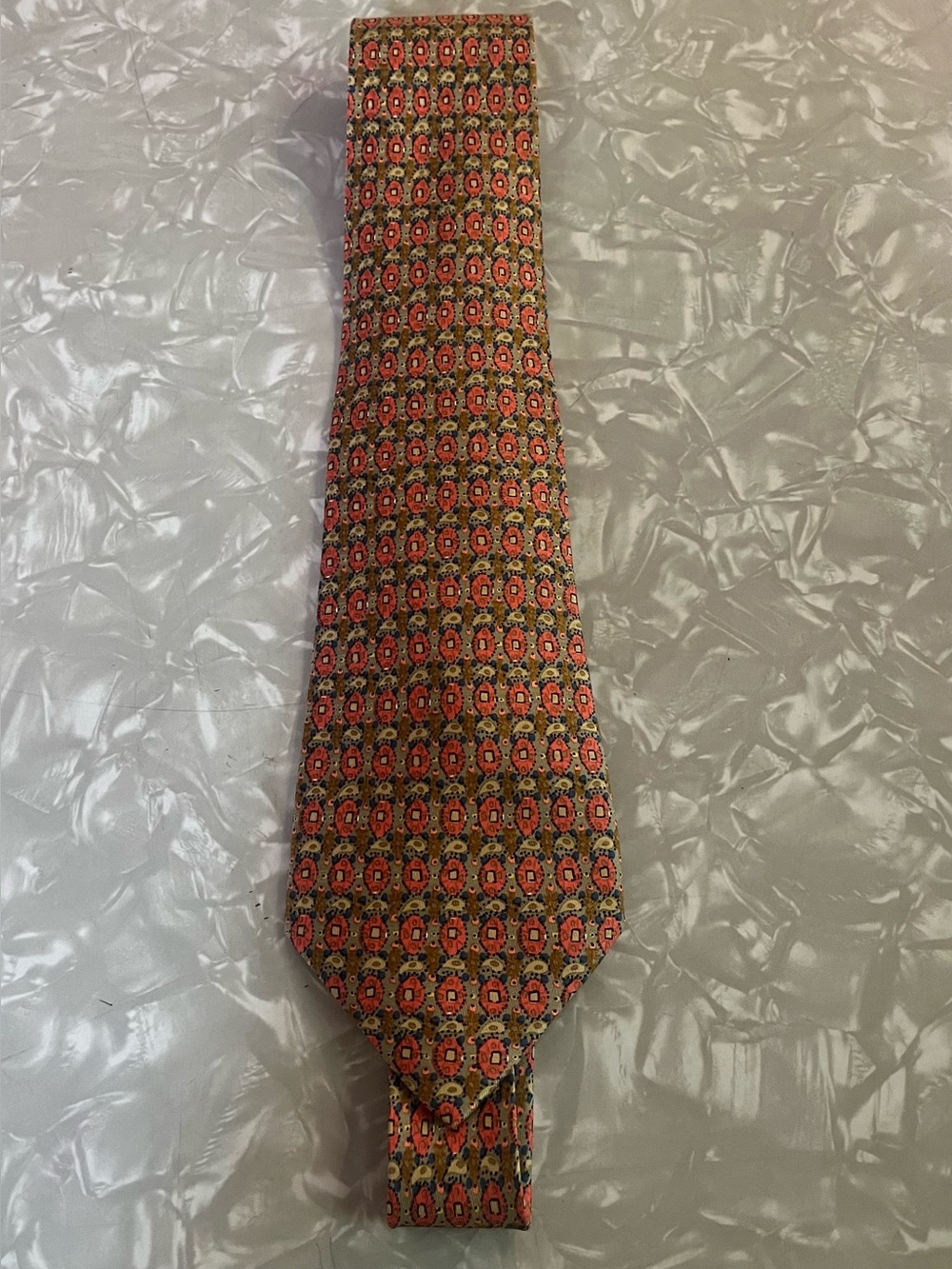 Men’s Hermes Vintage Silk Tie - Picture 2 of 7